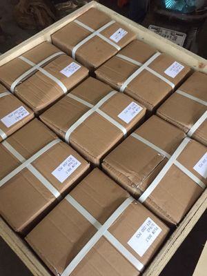 Perno di bloccaggio benna escavatore P60 con superficie in acciaio dolce zincato nero ossigenato