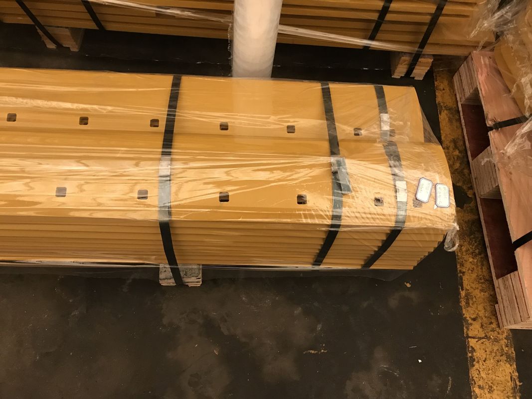 Lame da taglio e coltelli terminali per dozer del marchio NB TIG, lame per motograder 5D9559